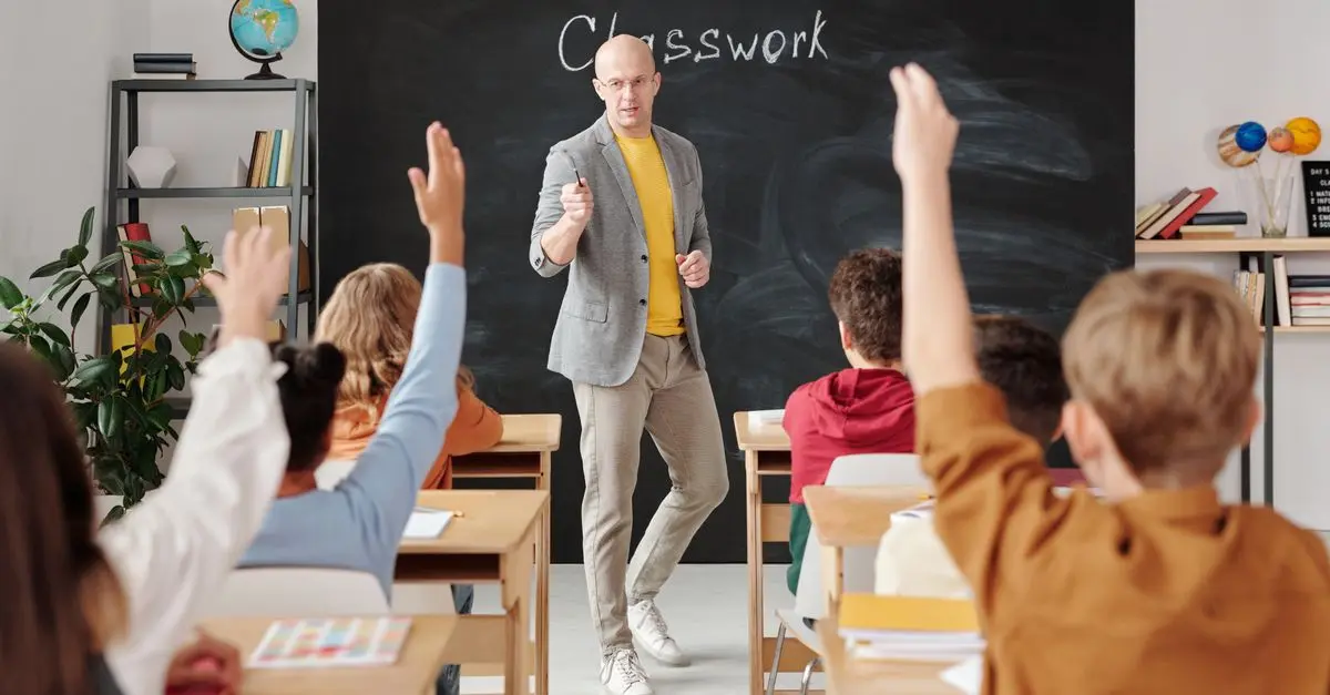 Top Strategies for Reflecting on Your Teaching Journey